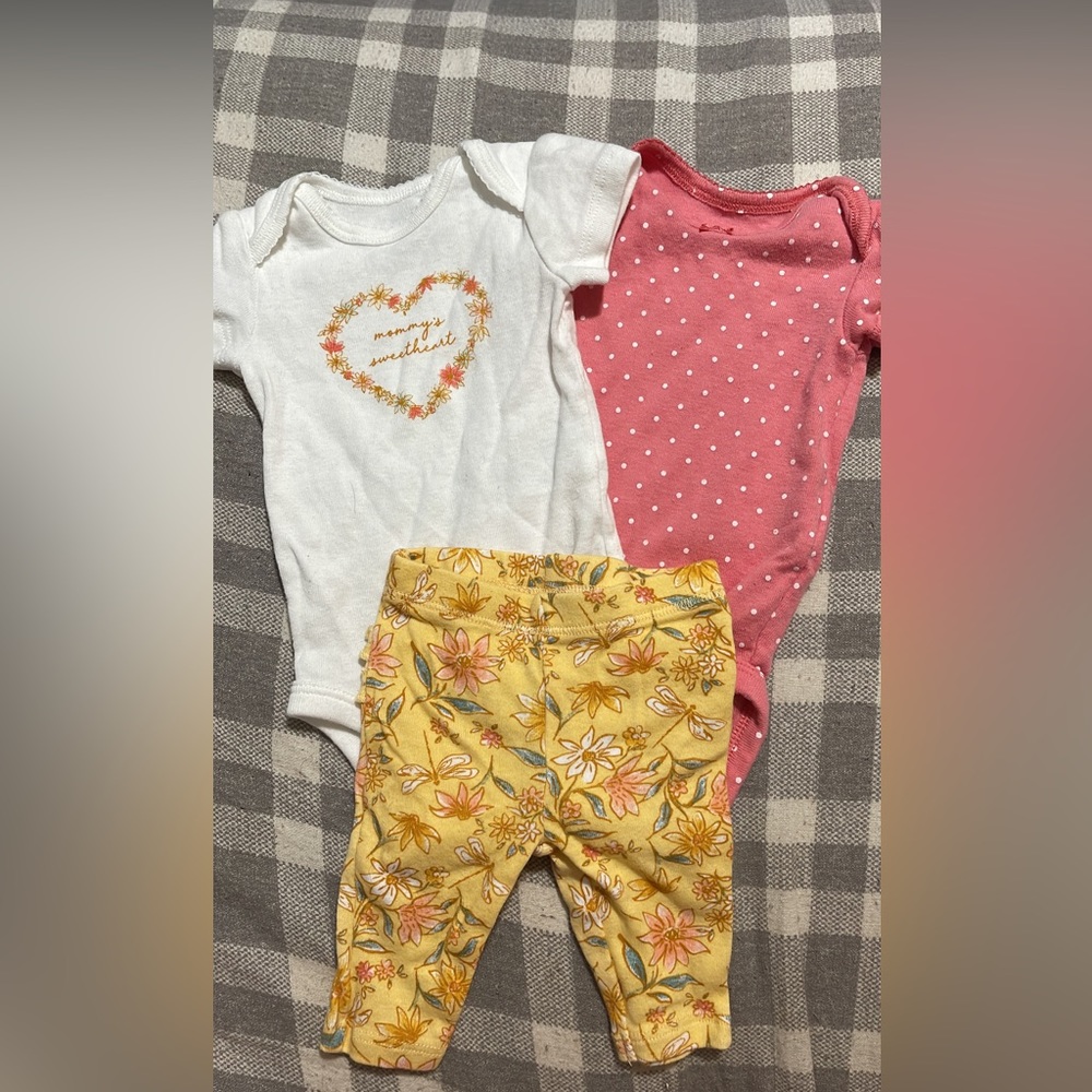 Carters NB set